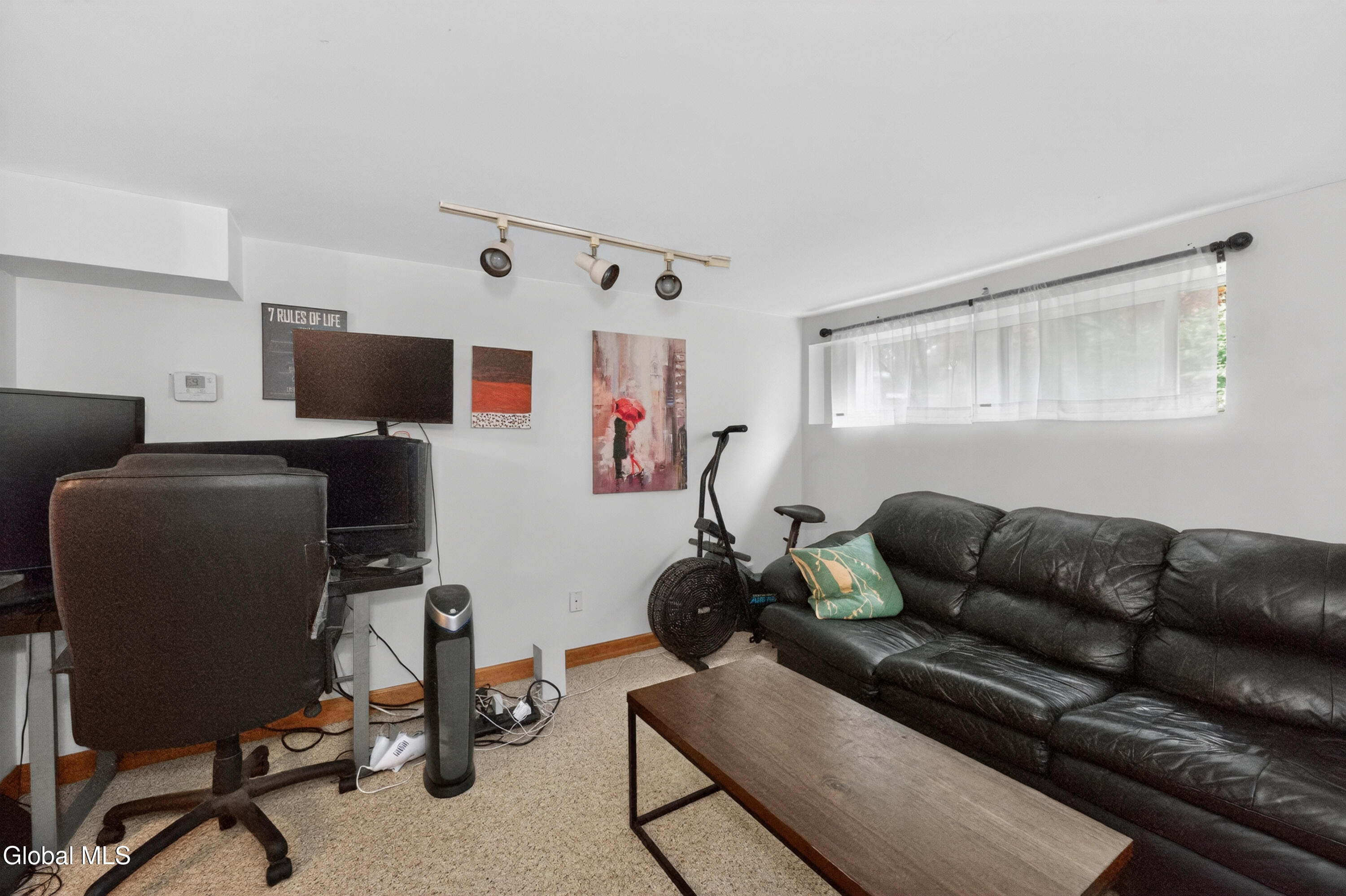 48 Schoolhouse Road Guilderland, NY 12203 - Photo 39 of 44 2 Apt Down 7