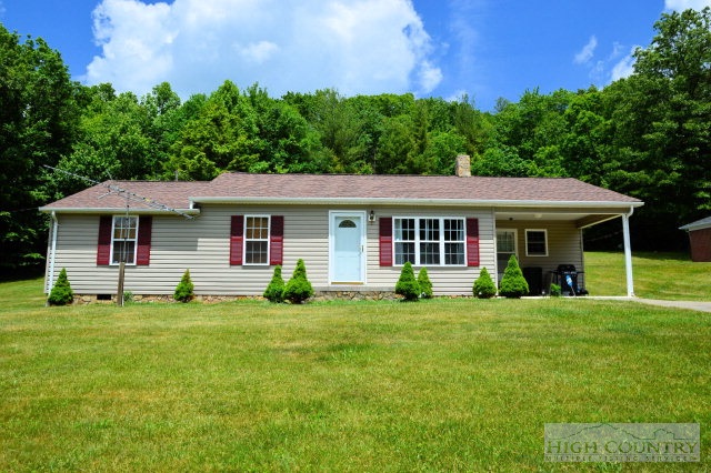 1240 Deep Ford Road Lansing, NC 28643 - Photo 2 of 11
