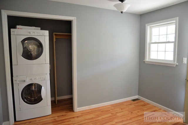 1240 Deep Ford Road Lansing, NC 28643 - Photo 3 of 11