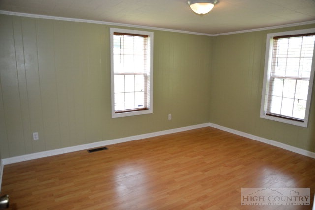 1240 Deep Ford Road Lansing, NC 28643 - Photo 10 of 11