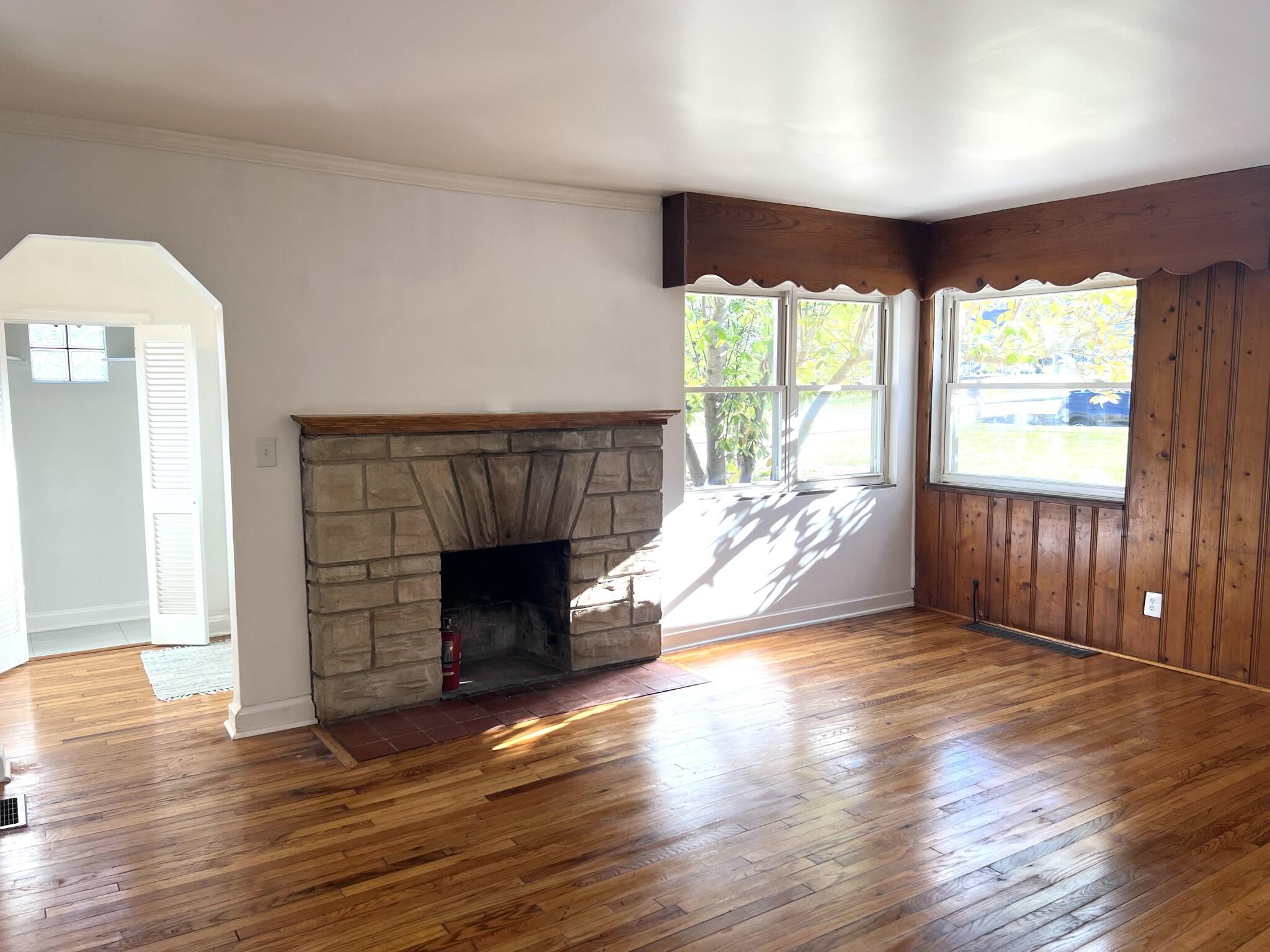 107 Edgewood Road Edgewood, KY 41017 - Photo 3 of 44 Gallery Image 3