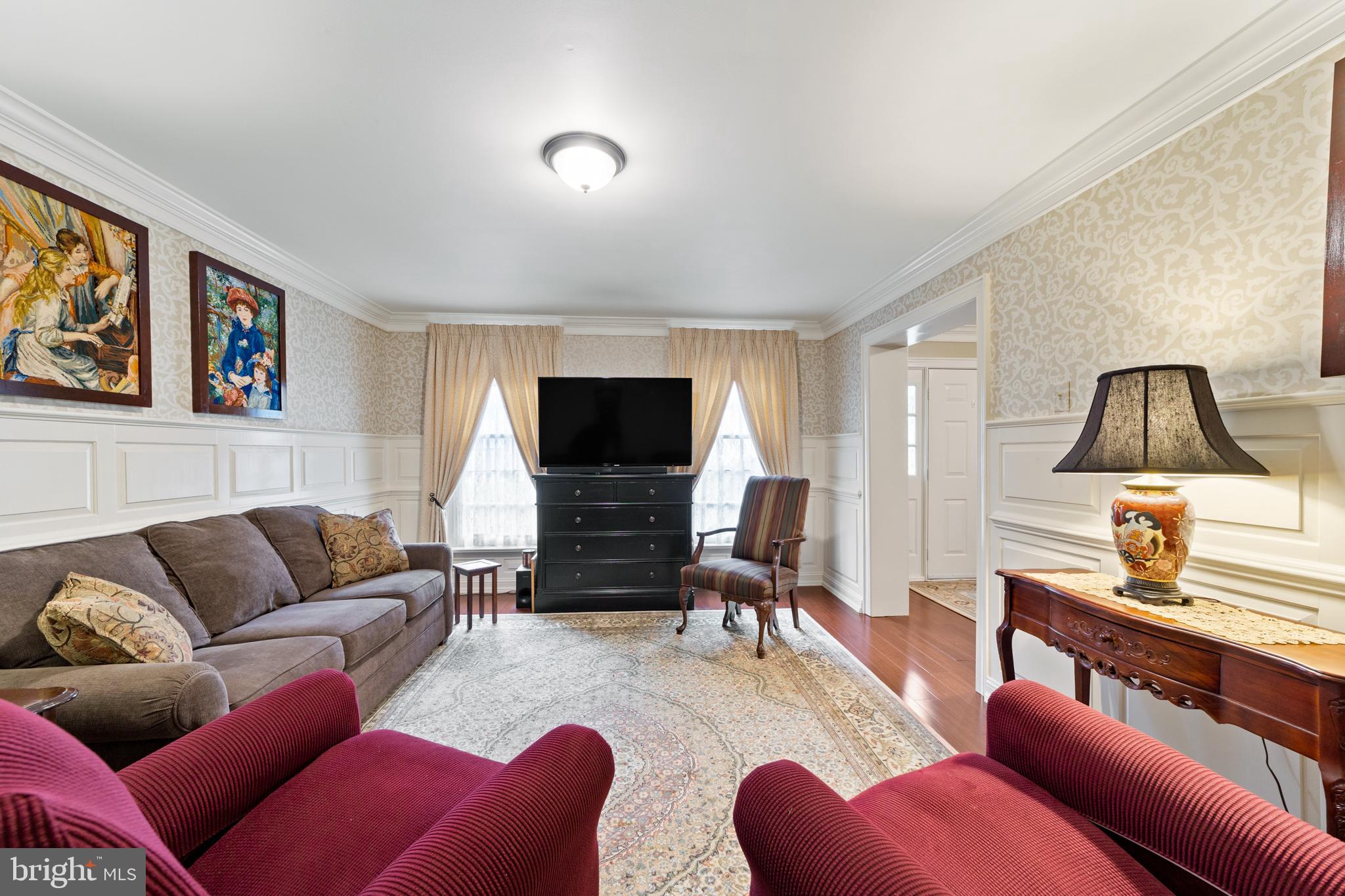368 Flint Road Langhorne, PA 19047 - Photo 5 of 32 Formal Living Room