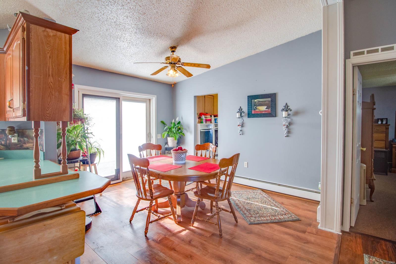 9517 Henderson Road Gillespie, IL 62033 - Photo 41 of 60