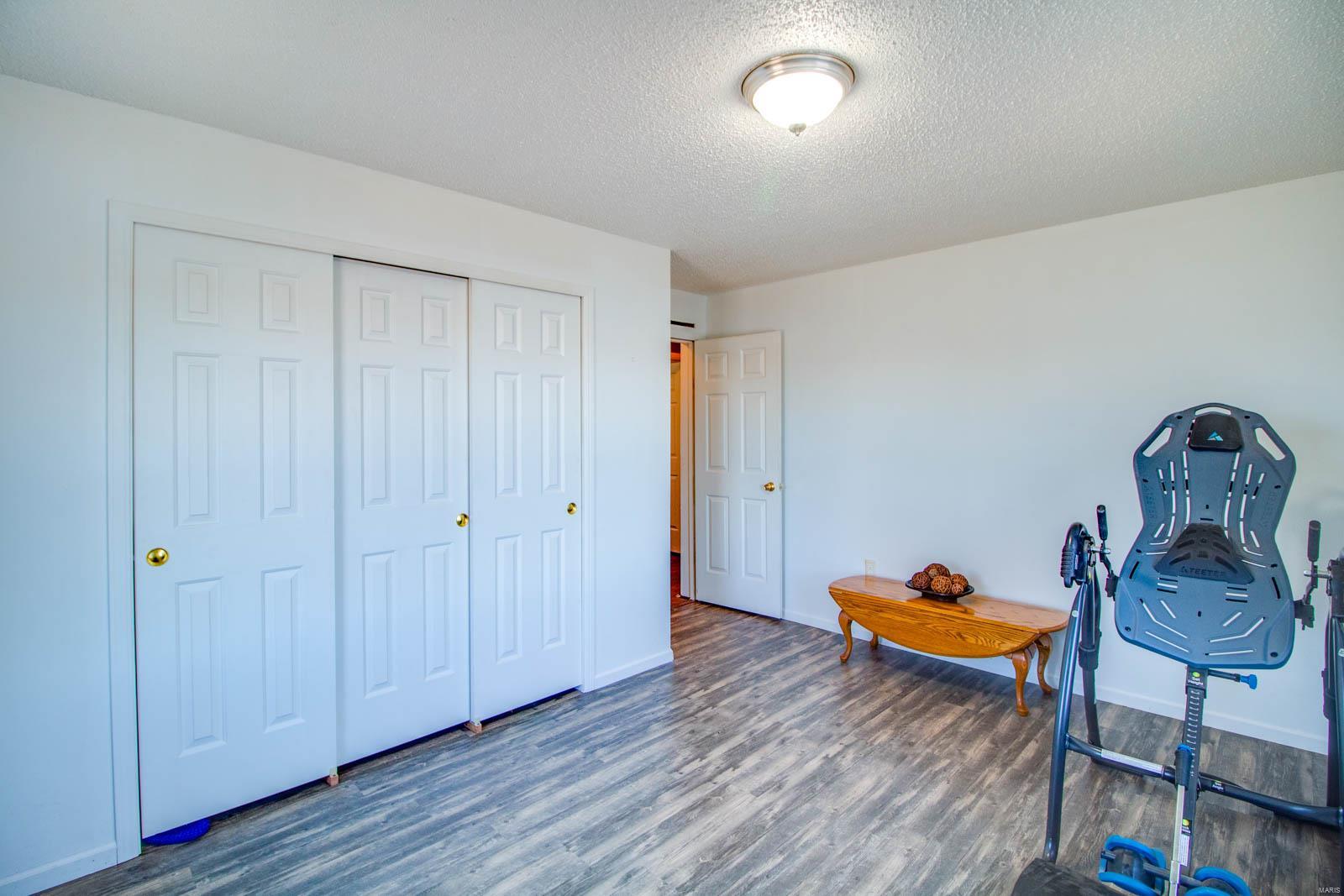 9517 Henderson Road Gillespie, IL 62033 - Photo 56 of 60