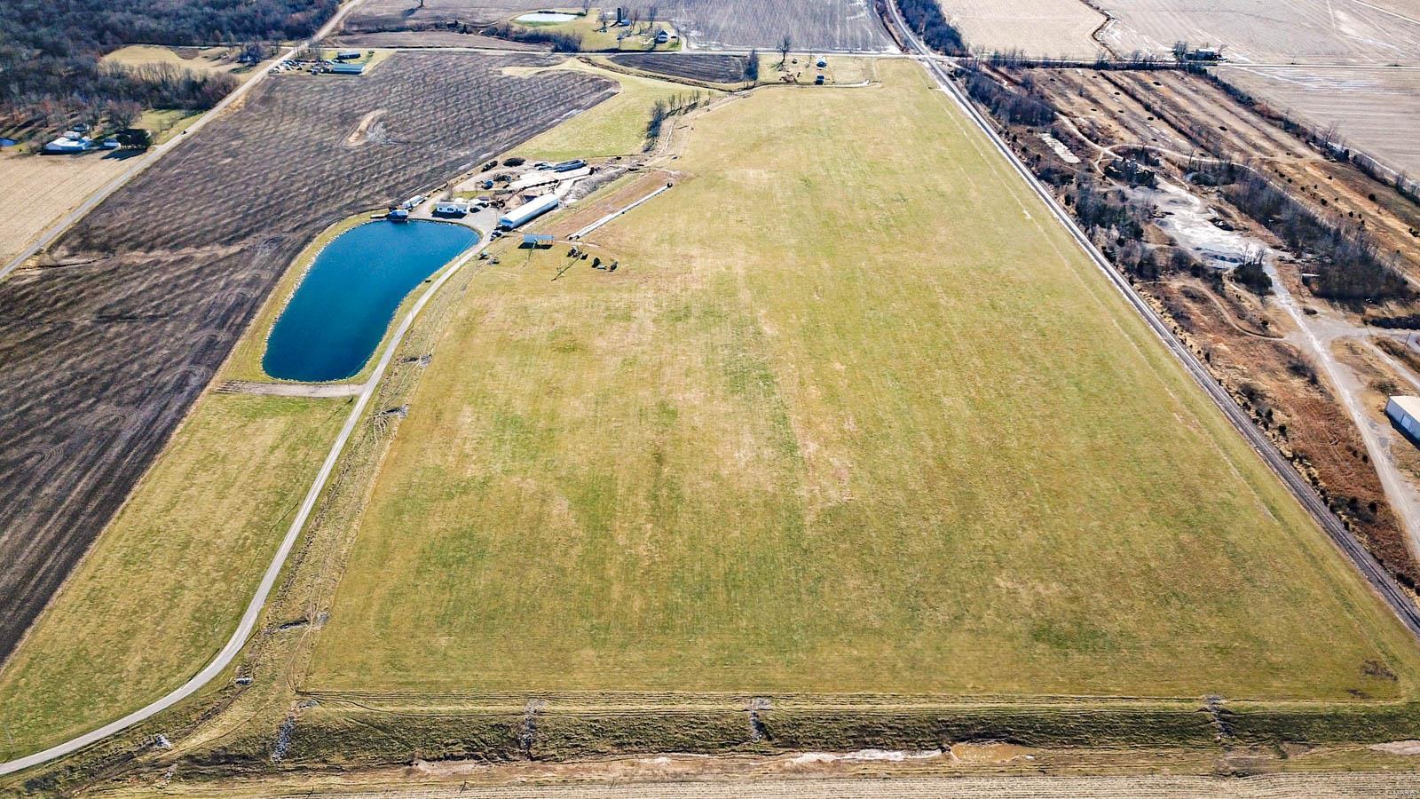 9517 Henderson Road Gillespie, IL 62033 - Photo 8 of 60