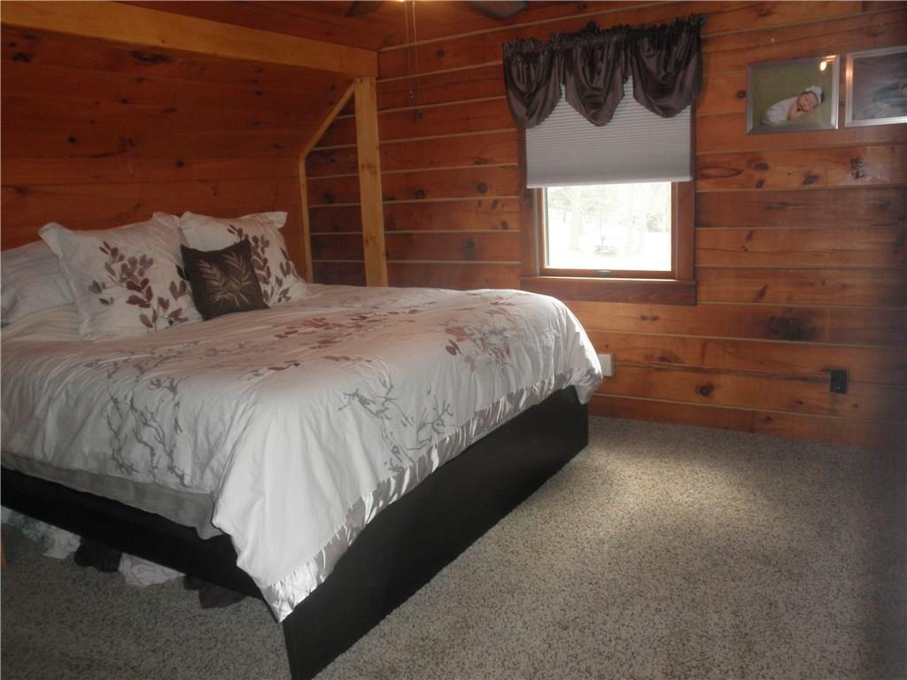 161 Kyle Road Valencia, PA 16059 - Photo 8 of 24 Master bedroom