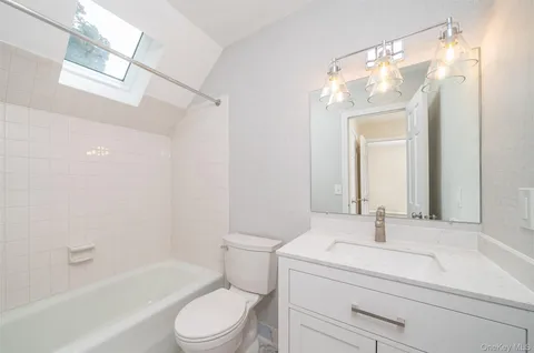 $799,000 | 5 Grove Mews, Chappaqua, NY 10514