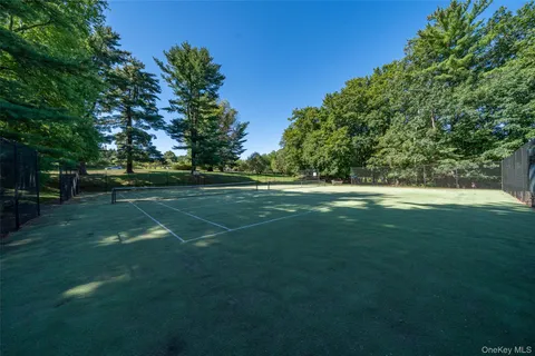 $799,000 | 5 Grove Mews, Chappaqua, NY 10514