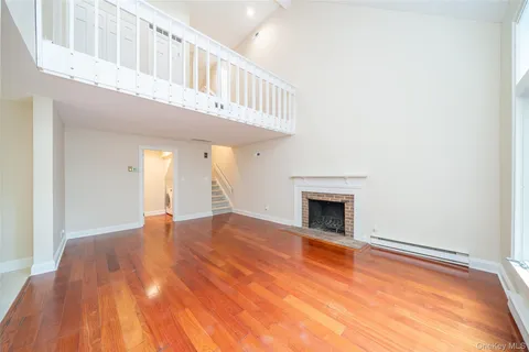 $799,000 | 5 Grove Mews, Chappaqua, NY 10514