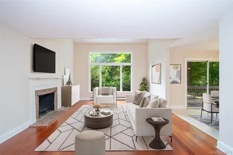 $799,000 | 5 Grove Mews, Chappaqua, NY 10514