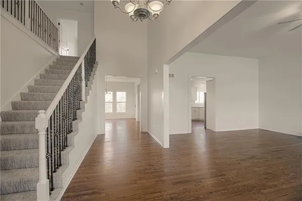 $525,000 | 10224 North Willow Avenue, Kansas City, MO 64157