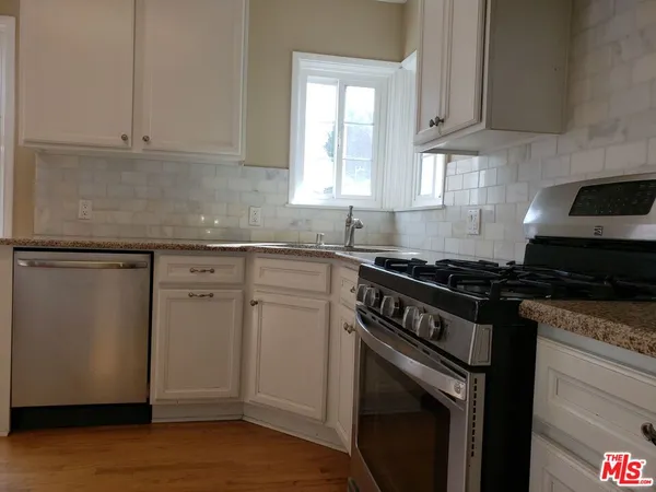 $6,400 | 1729 South Carmelina Avenue, Los Angeles, CA 90025