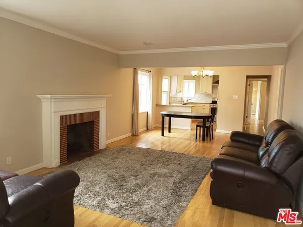 $6,400 | 1729 South Carmelina Avenue, Los Angeles, CA 90025