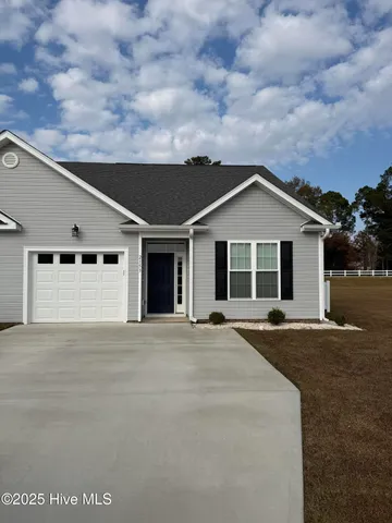 $1,400 | 2153 Briarpatch Drive, Kinston, NC 28501