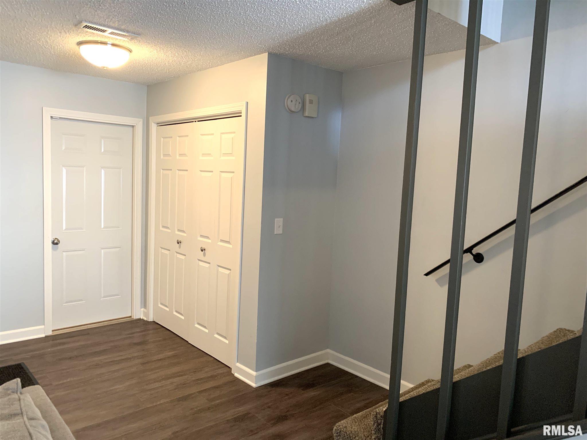 11 Brookside Place Springfield, IL 62704 - Photo 17 of 35 Gallery Image 17