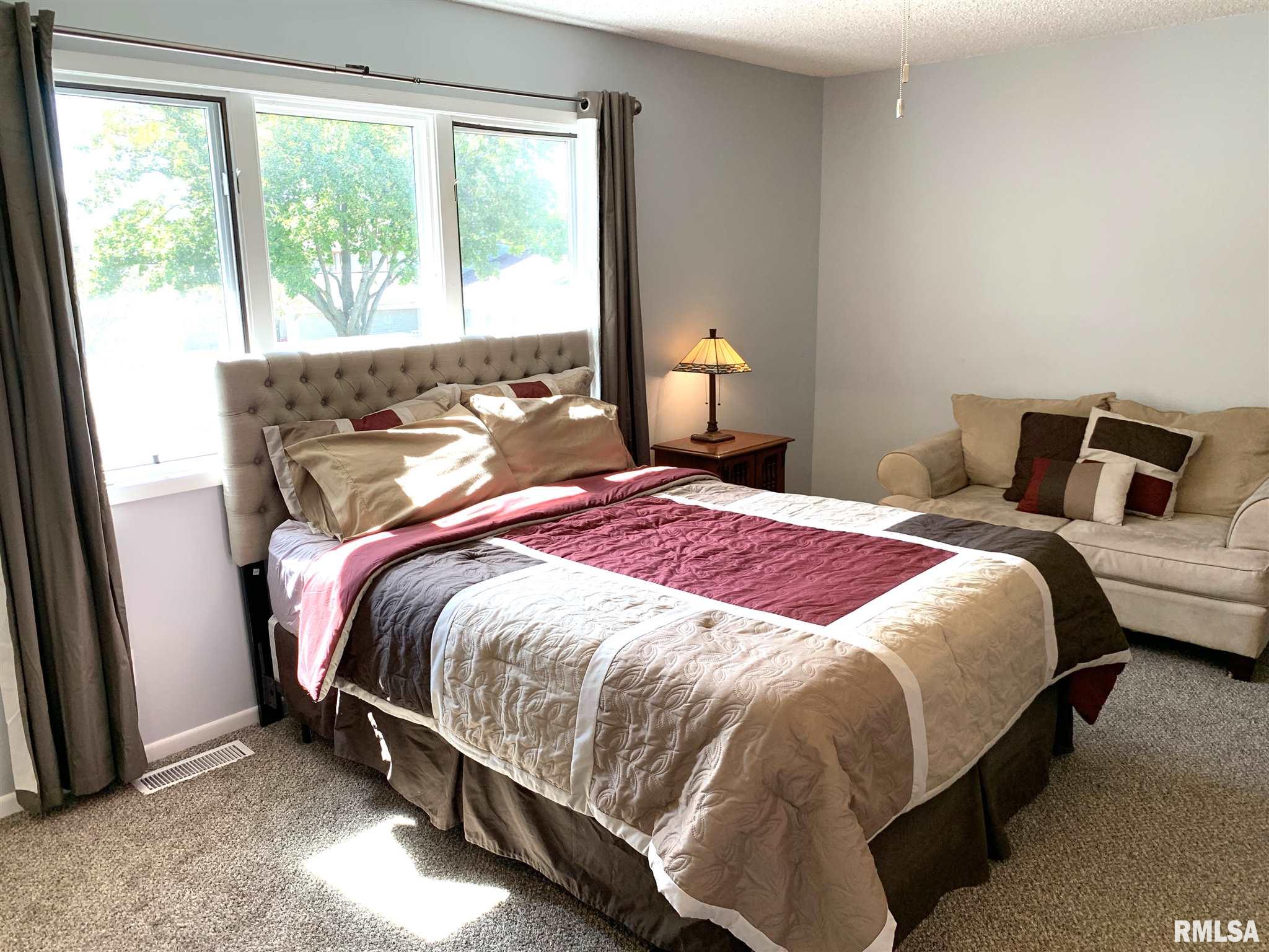 11 Brookside Place Springfield, IL 62704 - Photo 19 of 35 Gallery Image 19