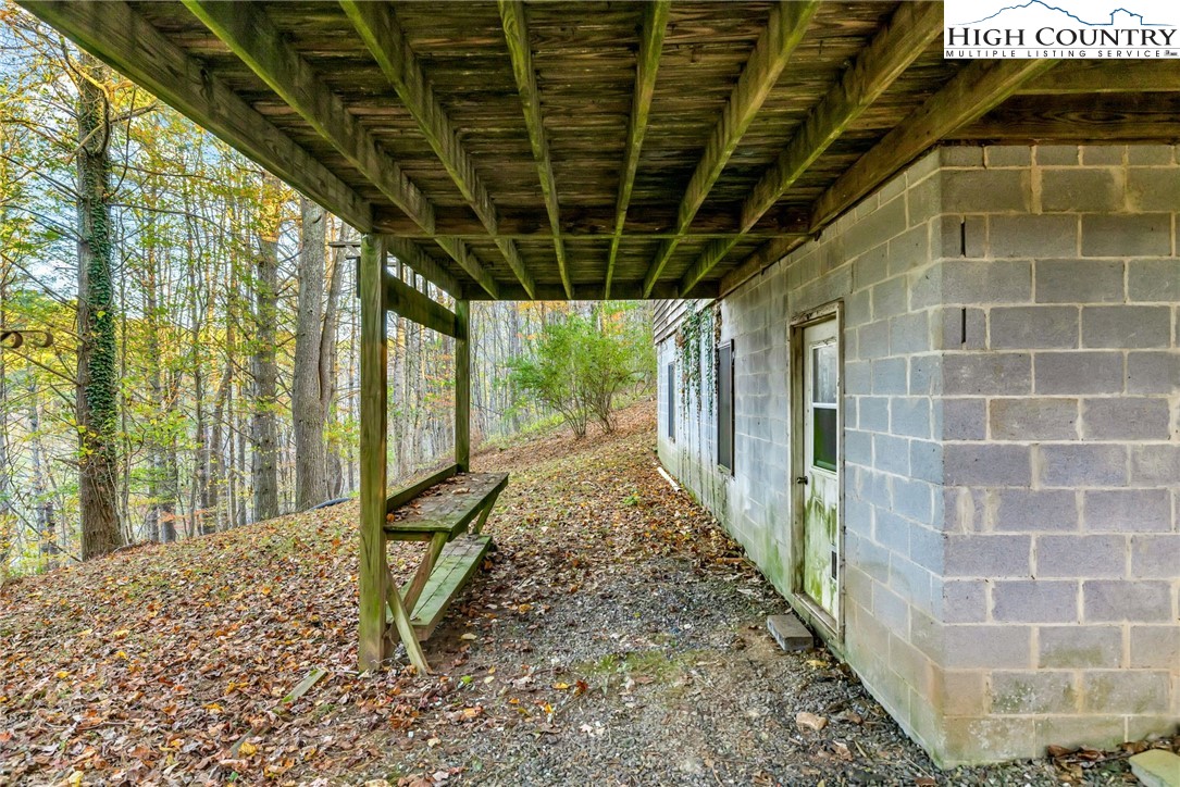 539 Four Coves Trail Crumpler, NC 28617 - Photo 35 of 37