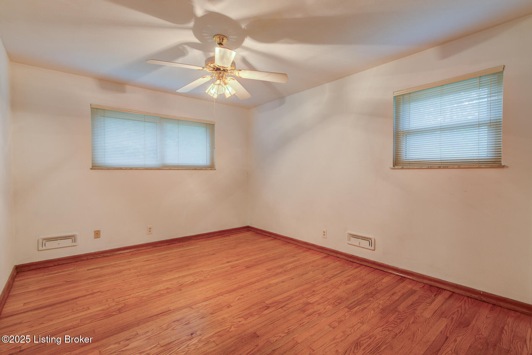 4302 Lambert Road Louisville, KY 40219 - Photo 12 of 42 GSP-4302 Lambert Ave-12