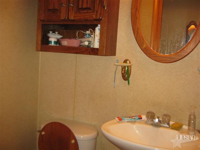336 East Dustman Road Bluffton, IN 46714 - Photo 12 of 24 Gallery Image 12
