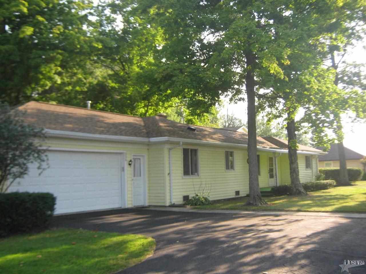 336 East Dustman Road Bluffton, IN 46714 - Photo 4 of 24 Gallery Image 4