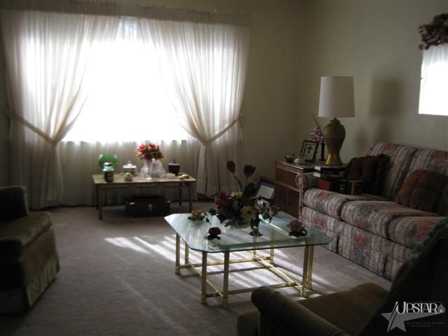 336 East Dustman Road Bluffton, IN 46714 - Photo 5 of 24 Gallery Image 5