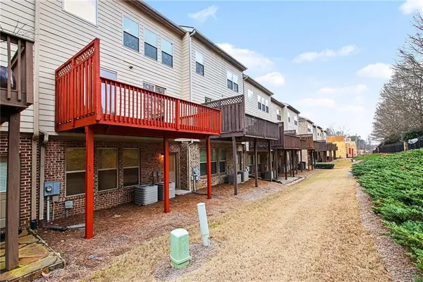 $369,000 | 2707 Hallwood Lane, Suwanee, GA 30024