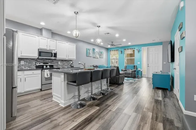 $535,000 | 4126 Cascada Circle, Cooper City, FL 33024