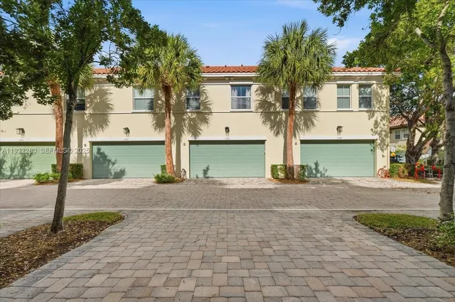 $535,000 | 4126 Cascada Circle, Cooper City, FL 33024
