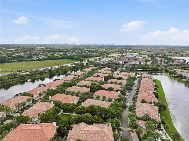 $535,000 | 4126 Cascada Circle, Cooper City, FL 33024