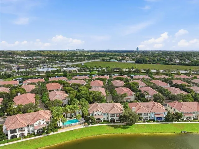 $535,000 | 4126 Cascada Circle, Cooper City, FL 33024