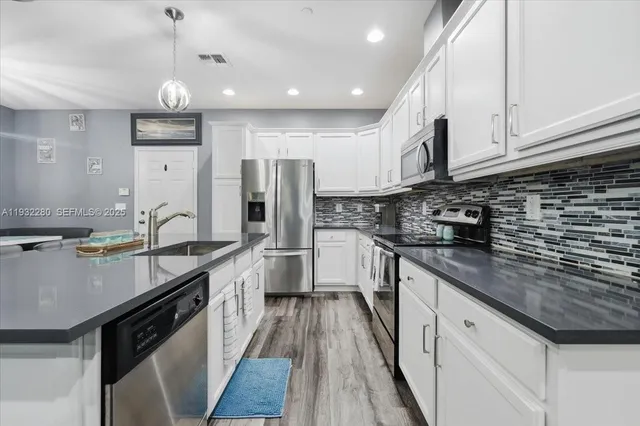 $535,000 | 4126 Cascada Circle, Cooper City, FL 33024