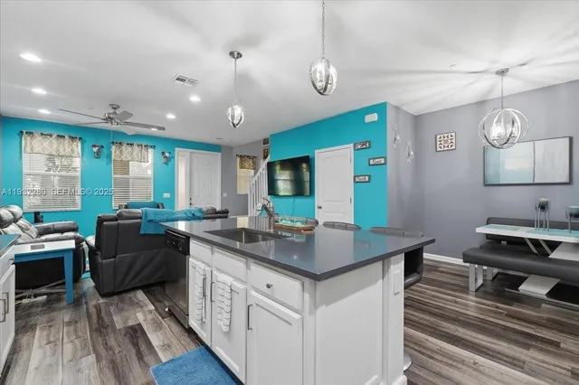 $535,000 | 4126 Cascada Circle, Cooper City, FL 33024