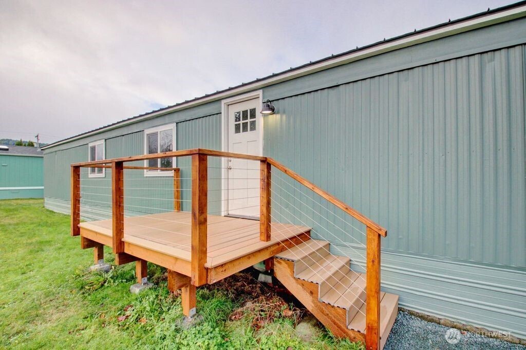 24919 Hoehn Road, Unit 72 Sedro-Woolley, WA 98284 - Photo 2 of 18