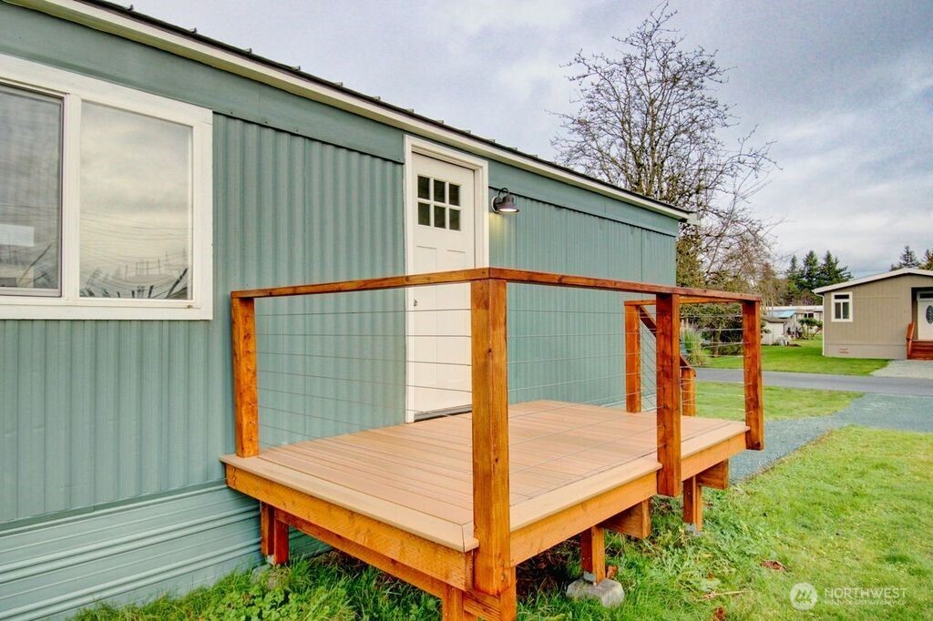 24919 Hoehn Road, Unit 72 Sedro-Woolley, WA 98284 - Photo 3 of 18