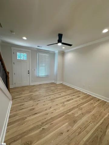 $389,900 | 9 Hawthorne Lane, Unit 103, Greenville, SC 29605