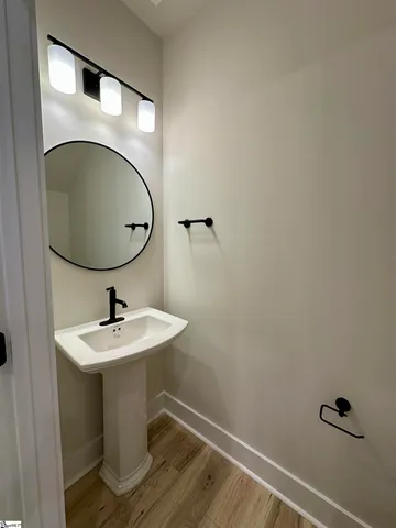 $389,900 | 9 Hawthorne Lane, Unit 103, Greenville, SC 29605