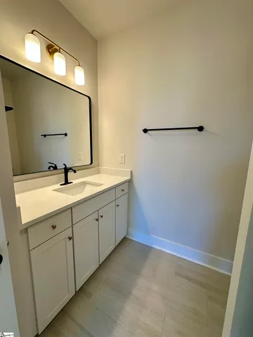 $389,900 | 9 Hawthorne Lane, Unit 103, Greenville, SC 29605