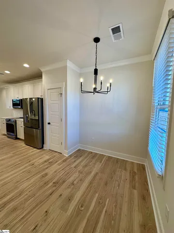 $389,900 | 9 Hawthorne Lane, Unit 103, Greenville, SC 29605