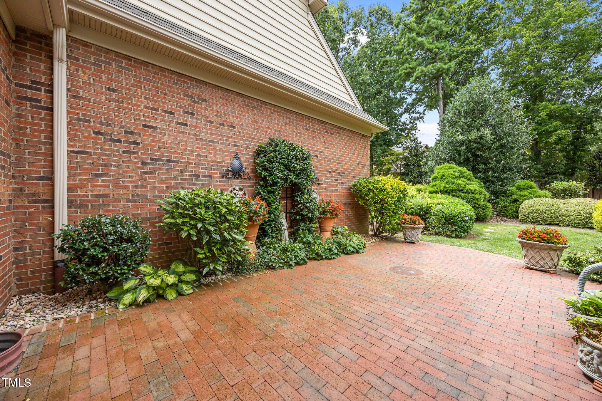 8825 Leeshire Lane Raleigh, NC 27615 - Photo 35 of 36 25-web-or-mls-IMG_4698