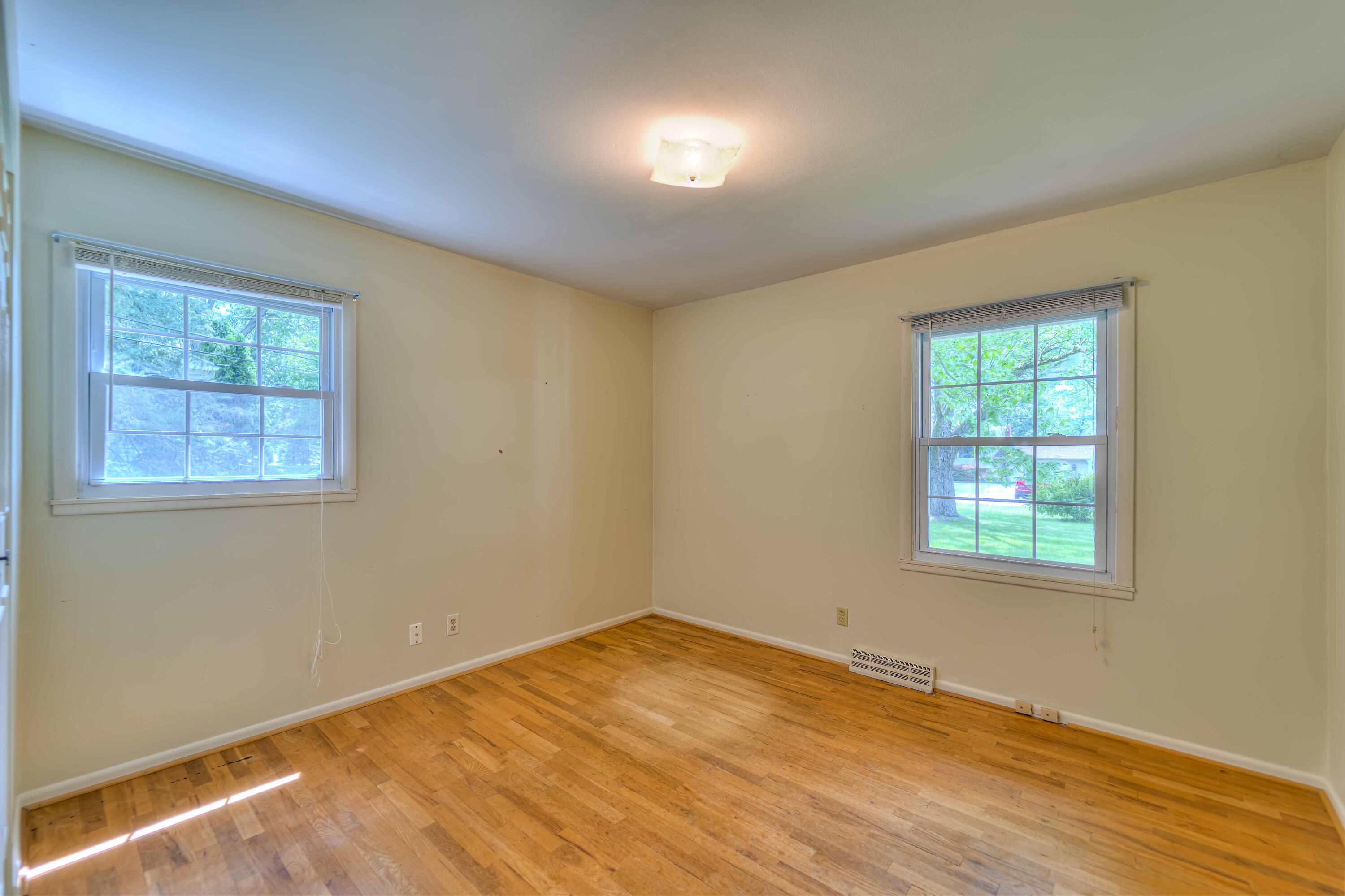 689 Leo Road Jackson, MI 49203 - Photo 16 of 33 689 Leo Rd 23