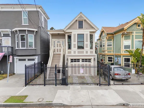 $950,000 | 1414 12th Street, Oakland, CA 94607