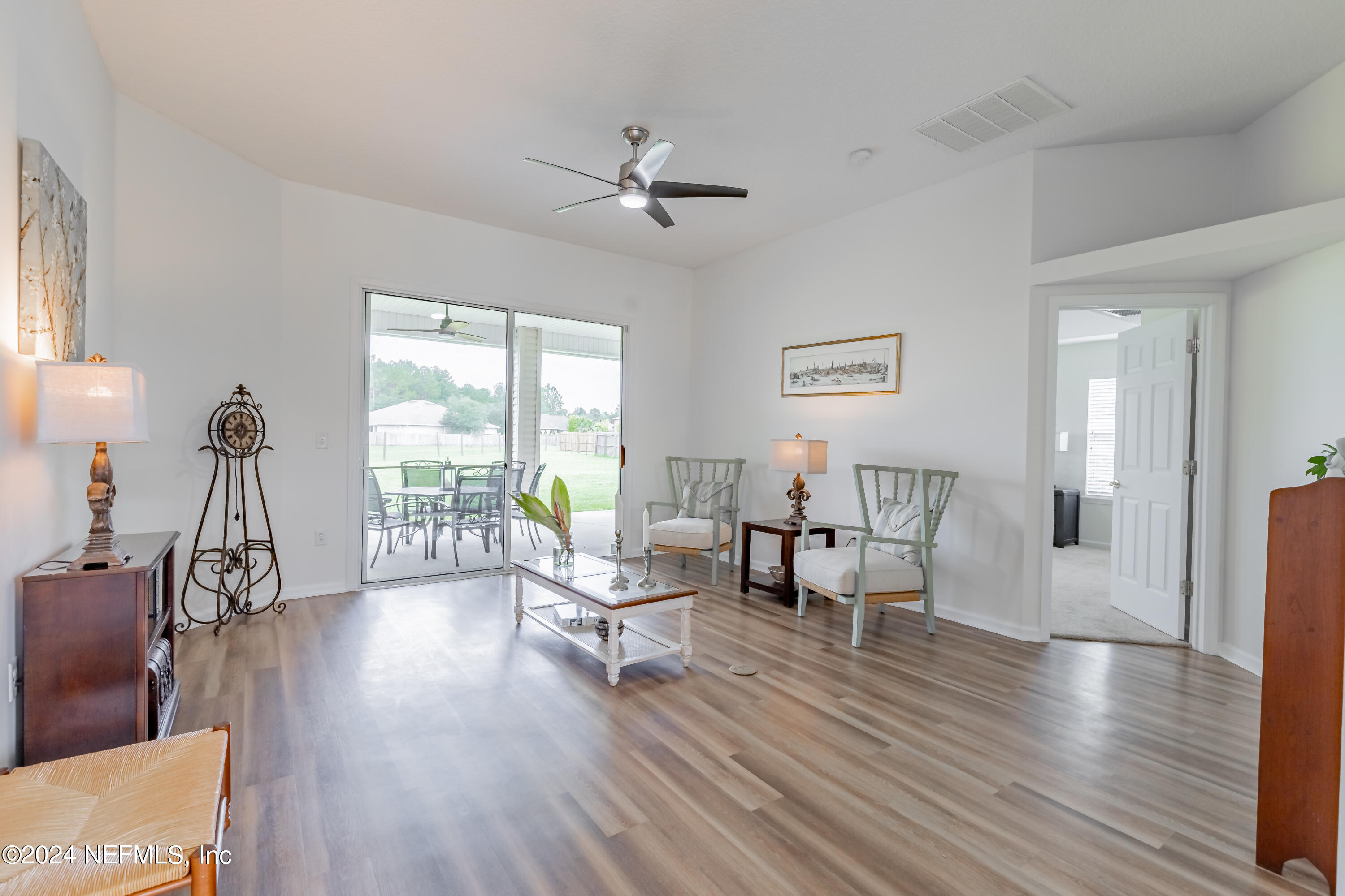 1322 Highfield Lane Middleburg, FL 32068 - Photo 9 of 39 Living Room
