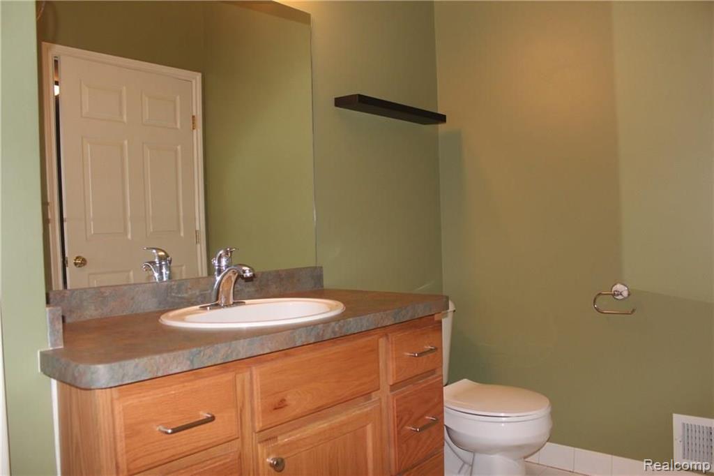 348 Filmore Street, Unit 142 Canton, MI 48188 - Photo 19 of 28
