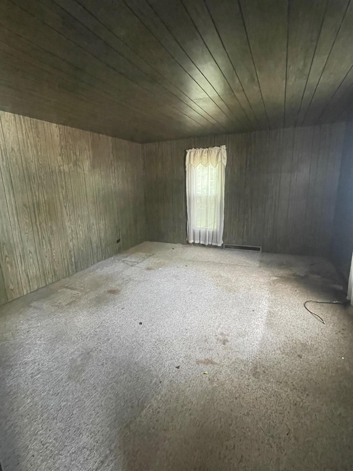 1210 Harrison Street Lowell, IN 46356 - Photo 7 of 11 en empty room with windows