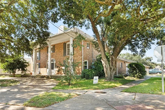 $380,000 | 4928 Pike Drive, Metairie, LA 70003