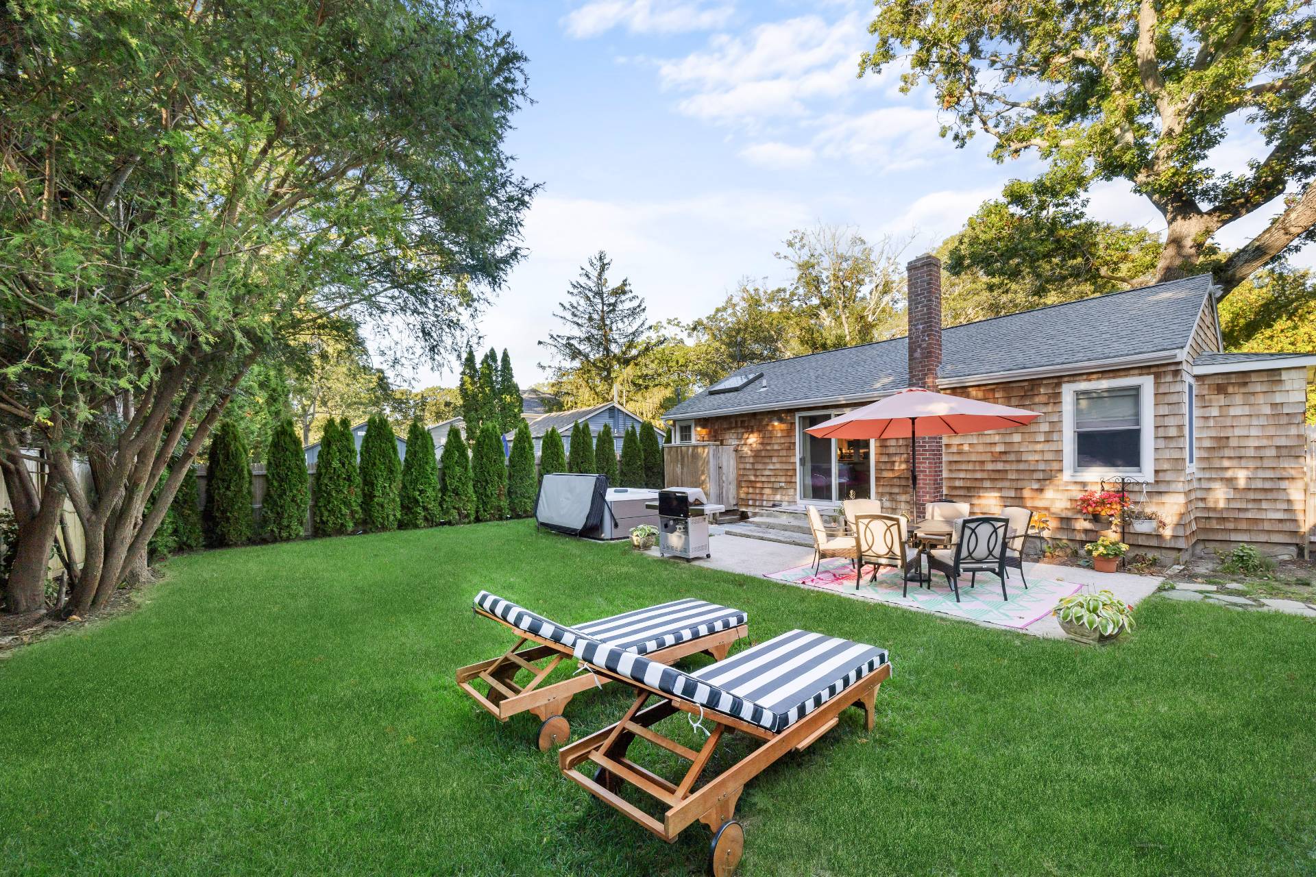 3 Chestnut Street Sag Harbor, NY 11963 - Photo 10 of 11