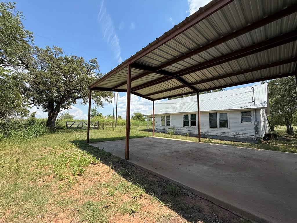105a Riesel Tx 76682 Riesel, TX 76682 - Photo 9 of 34 a view of a backyard