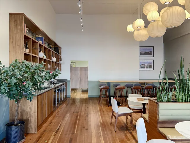 $3,490 | 7 West Alder Street, Walla Walla, WA 99362