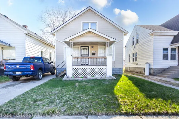 $139,900 | 18666 Carrie Street, Detroit, MI 48234