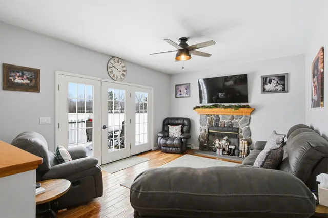 $935,000 | 217 Airport Road, Haverhill, NH 03774